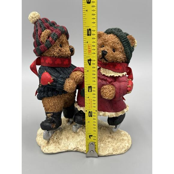 Heart Patch Place Bear Couple Ice Skating Figurine First Edition 1996 - Picture 3 of 11